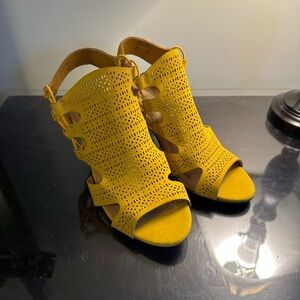 Yellow Women's Cutout Sandals